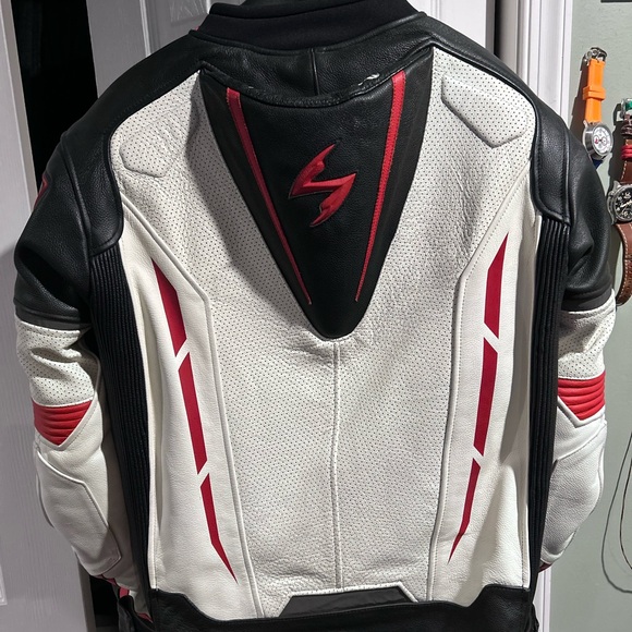 Scorpion motorcycle jacket - Picture 3 of 6